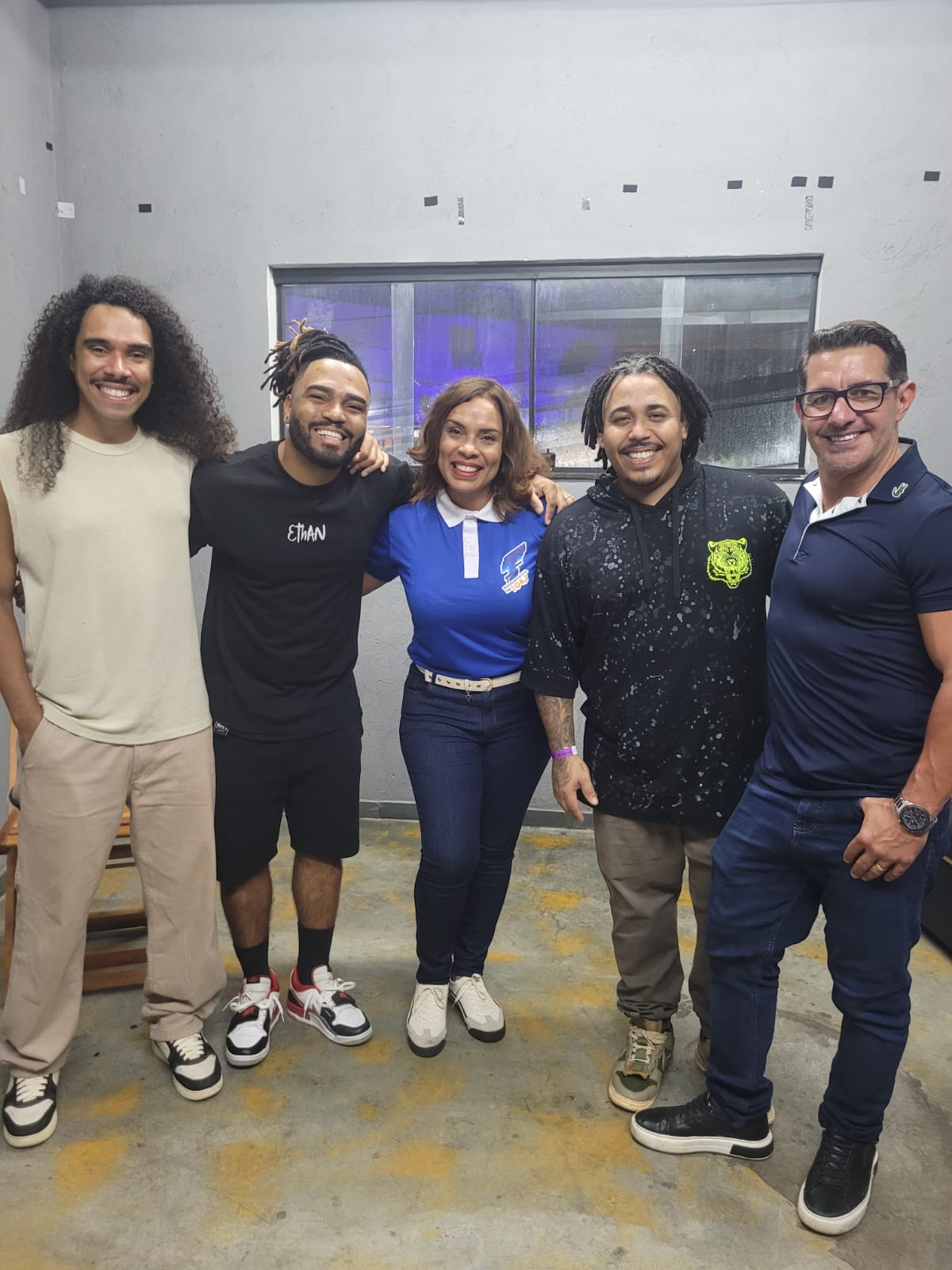 Acústico da Trans com ferrugem e Grupo Aballou